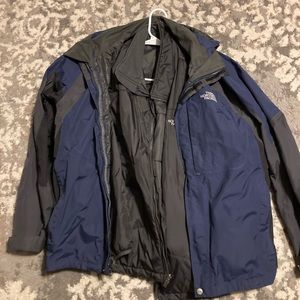 Large Men’s Northface winter coat
